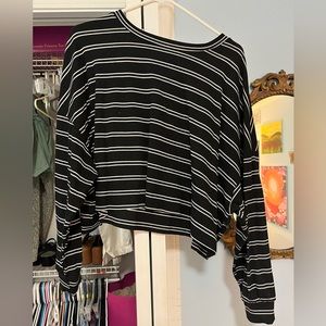 Cropped Striped Long Sleeve T-shirt